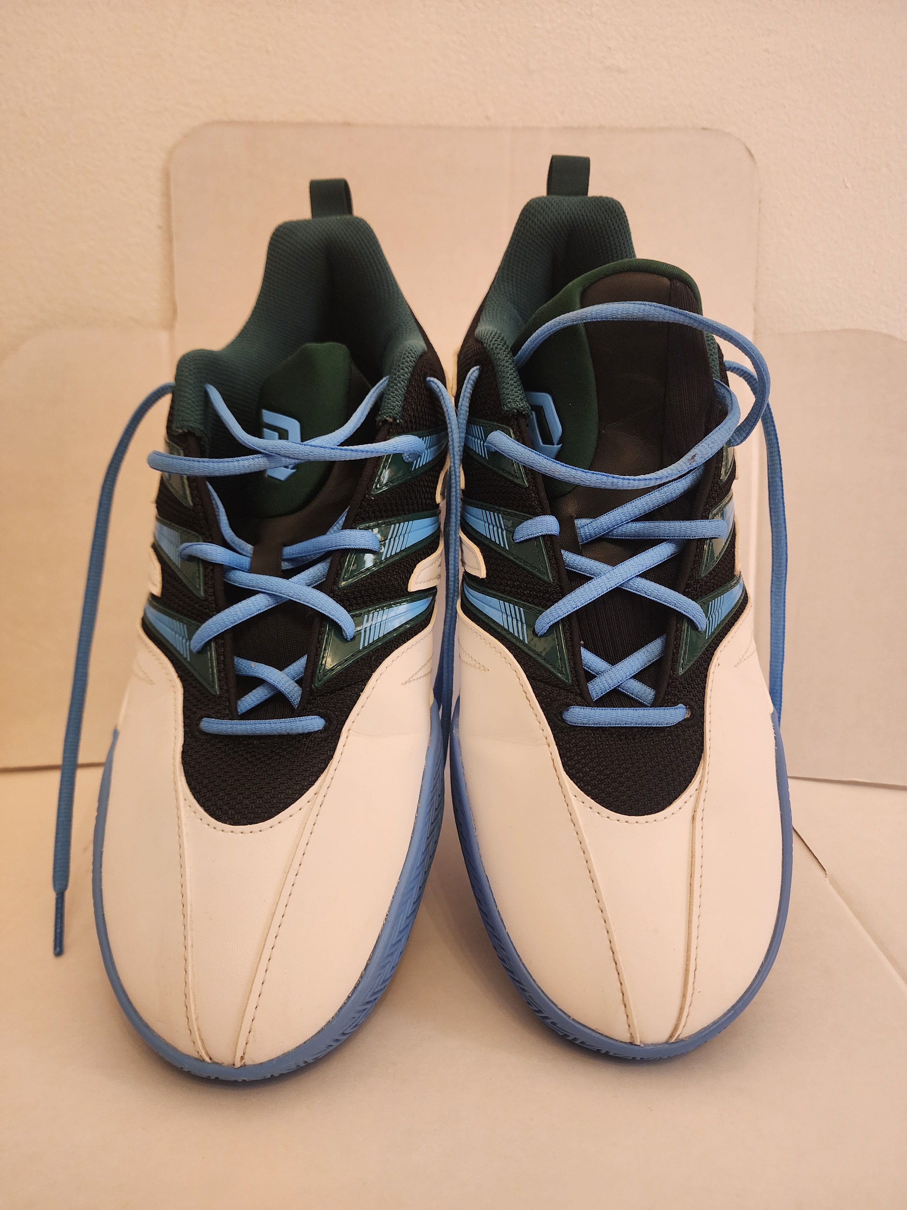 Men's White And Light Blue Athletic Sneakers